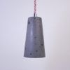 beton-fuggesztek-lampa-kis-buraval-sotet-szurke