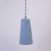beton-fuggesztek-lampa-kis-buraval-vilagos-kek